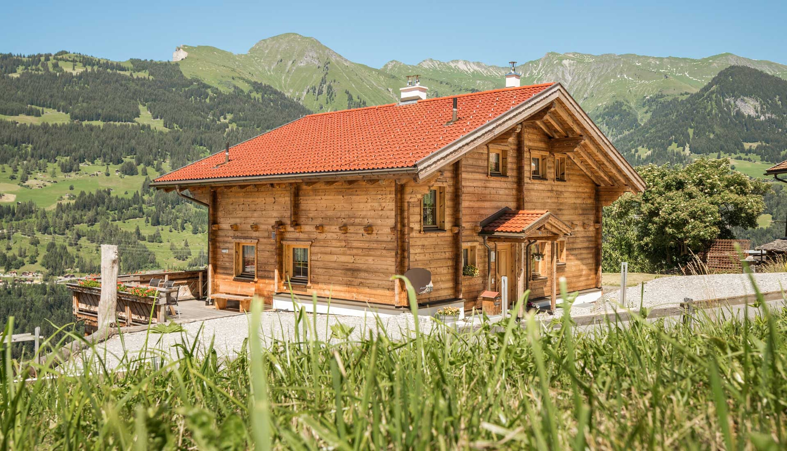 Bild 3 Tiroler Holzhaus